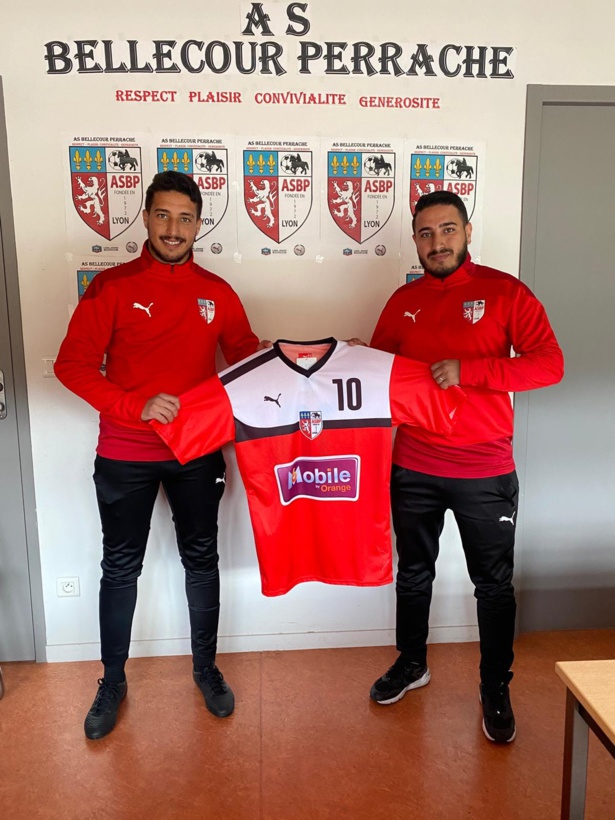 Walid Mekki (à droite) va prendre en mains l'équipe fanion de l'AS Bellecour Walid Mekki (à droite) va prendre en mains l'équipe fanion de l'AS Bellecour