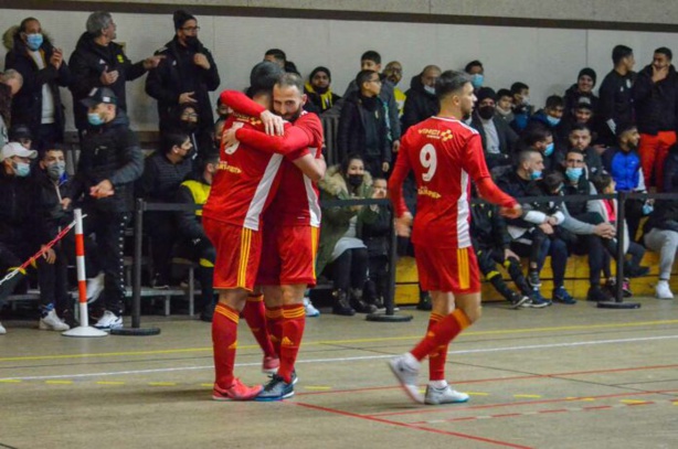 La joie des joueurs de l'AS Saint-Priest contre le FC Chavanoz. (Photo Sulyvan Manfroi)