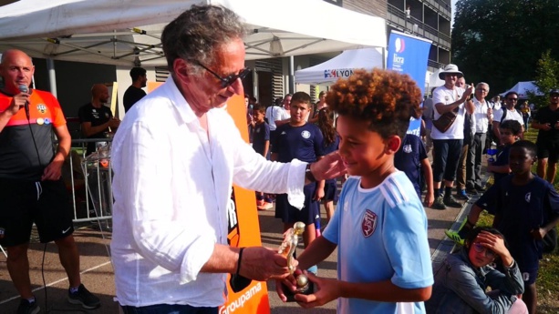 Futsal : le Tournoi de La Fraternité met le racisme hors-jeu Futsal : le Tournoi de La Fraternité met le racisme hors-jeu