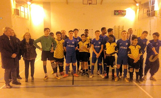 Le FC Villefranche et Lyon-Moulin à vent, les finalistes U15