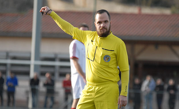 L'arbitre de la rencontre