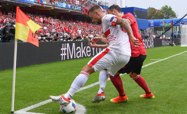 Sport-Protech.com - Les chaussettes FALKE pour ne plus déraper ! Sport-Protech.com - Les chaussettes FALKE pour ne plus déraper !