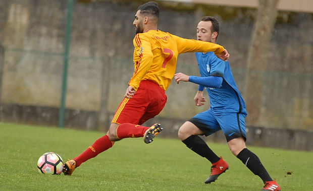 Bendaoud prend le dessus sur Baud et c'est l'AS Saint-Priest qui remporte le derby de CFA2