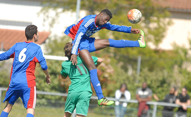 Coupe du Rhône U17 – CRAPONNE trop court, SAINT-GENIS en profite