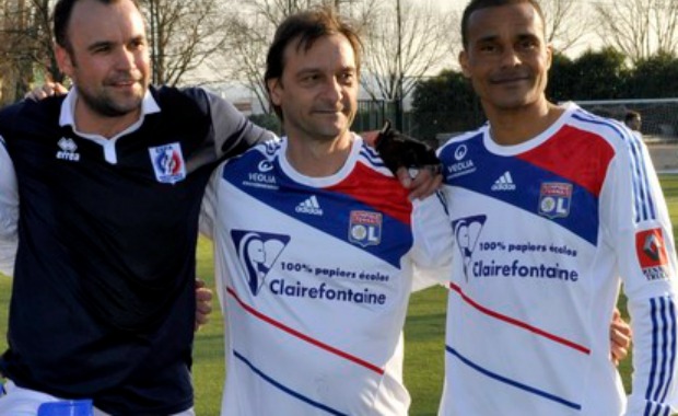 Laurent Delamontagne continue à jouer au ballon avec les anciens de l'OL (crédit : effa-foot.fr)