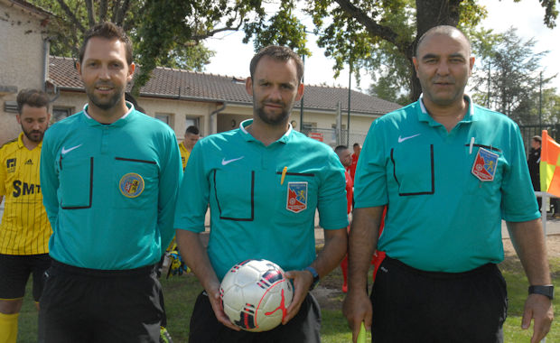 Les arbitres de la rencontre