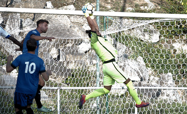 Vignally a gardé sa cage inviolée hier pour le FC Limonest-Saint-Didier