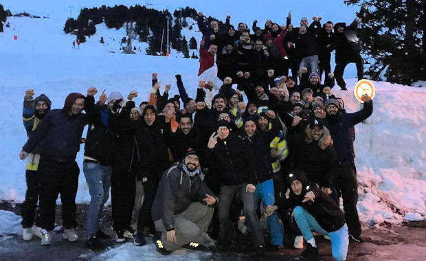 Les ECHOS des CLUBS - L'USF TARARE se met... au blanc !