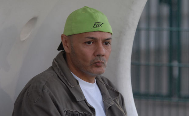 Zinedine Draidi, l'entraîneur de l'US Vaulx Zinedine Draidi, l'entraîneur de l'US Vaulx