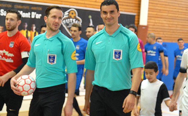 Les arbitres de la rencontre