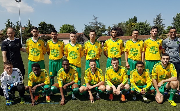 Les ECHOS des CLUBS - La "trois" du FC BORDS DE SAONE, le chat noir des leaders !