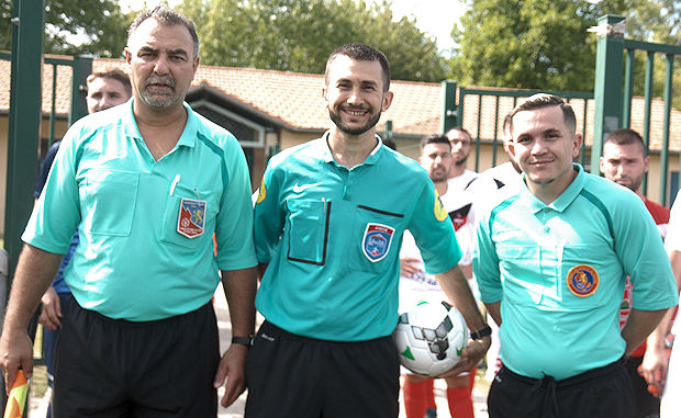 Les arbitres de la rencontre