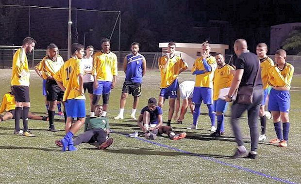 D1 (5ème journée) - L'UGA DECINES ne va pas mourir comme ça ! D1 (5ème journée) - L'UGA DECINES ne va pas mourir comme ça !