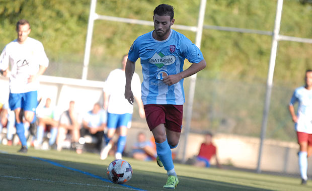 Fernandez (FC Bourgoin) désormais à trois buts.