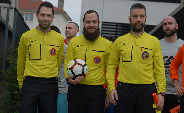 Les arbitres de la rencontre