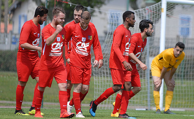 Coupe du Rhône - Le FC LYON réaliste, le FC VAL LYONNAIS trop juste Coupe du Rhône - Le FC LYON réaliste, le FC VAL LYONNAIS trop juste