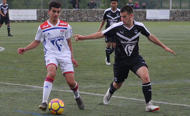 Tournoi international U15 CS NEUVILLE - Les FAVORIS au rendez-vous, l'AS SAINT-PRIEST récidive Tournoi international U15 CS NEUVILLE - Les FAVORIS au rendez-vous, l'AS SAINT-PRIEST récidive