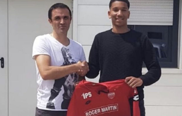 Mercato jeunes - U19 de La DUCH signe dans un club pro Mercato jeunes - U19 de La DUCH signe dans un club pro