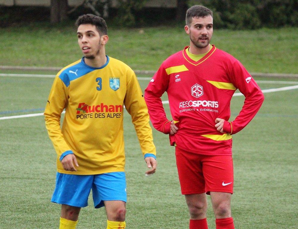 D3  : AS Bron (C) - Odenas Charentay (2-3) : les photos de Robert Ageron