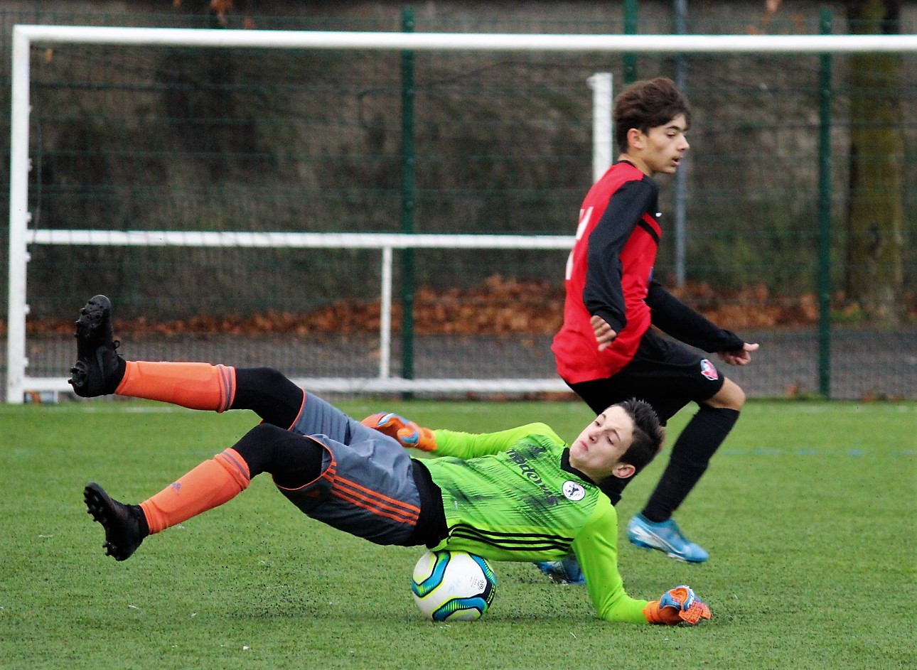 U15 (D2) ES Trinité Lyon - USEL Foot (3-2) : les photos de Robert Ageron