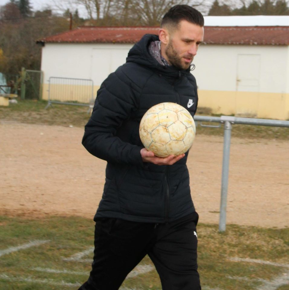 Laurent Berengue quitte l'ES Frontonas Laurent Berengue quitte l'ES Frontonas