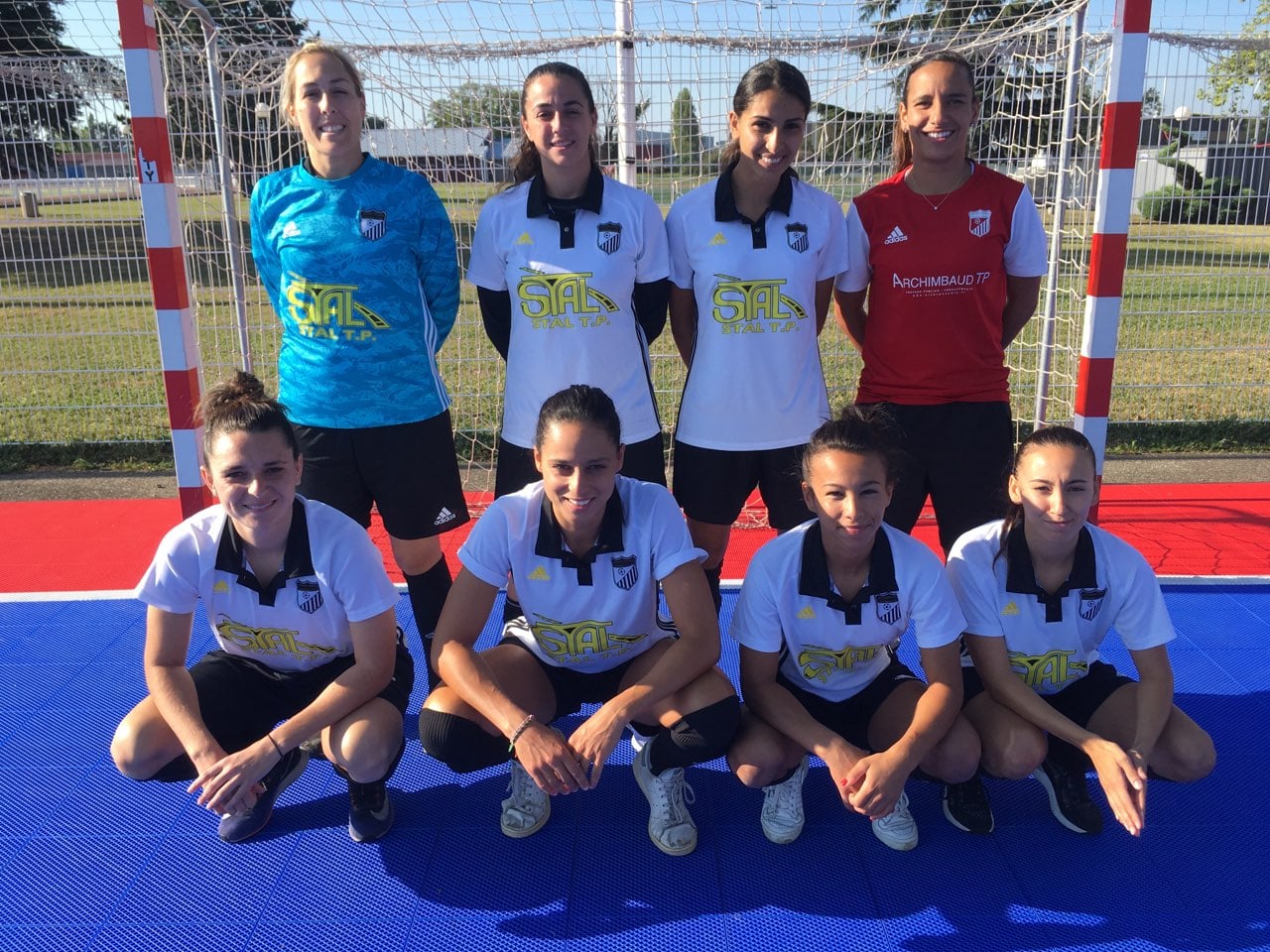 Les futsaleuses de Chassieu Décines représenteront la Ligue à Clairefontaine. Crédit : District de Lyon et du Rhône Les futsaleuses de Chassieu Décines représenteront la Ligue à Clairefontaine. Crédit : District de Lyon et du Rhône
