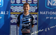 Calvin Stagni (FC Villefranche Beaujolais) à Jura Sud